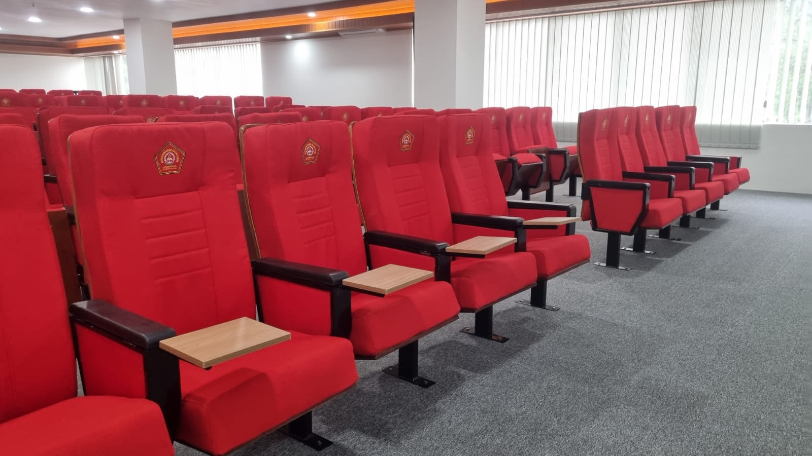 Harga Kursi Auditorium