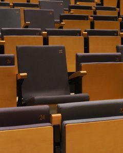 kursi auditorium