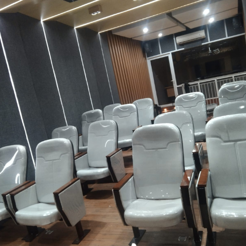 jual-kursi-auditorium-mini-teater-vip-putih-fuku-kayu-solid