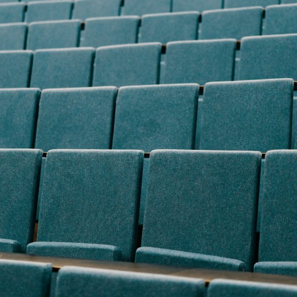 pabrik-dan-pembuat-kursi-auditorium-premium-jakarta-utara-fuku