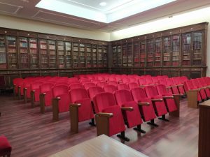 pemasangan-kursi-auditorium-red-velvet-fuku-di-bandung-barat
