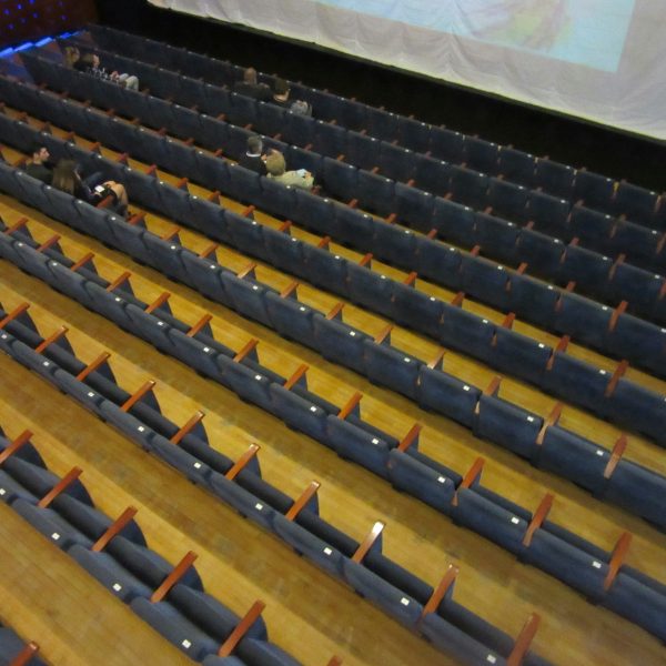 rekayasa-standar-kursi-auditorium-akustik-modern-fuku