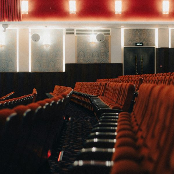 vendor-jual-kursi-auditorium-surabaya-utara-fuku-opera-hall