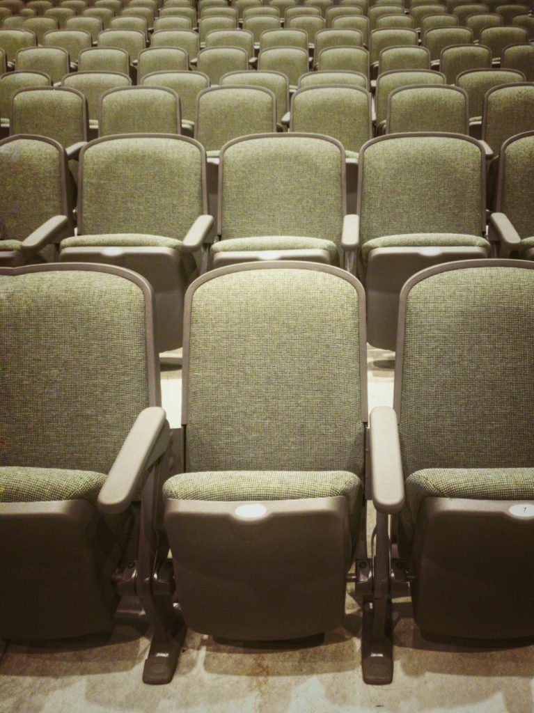 mekanisme-sistem-pelipatan-kursi-auditorium-lipat-otomatis