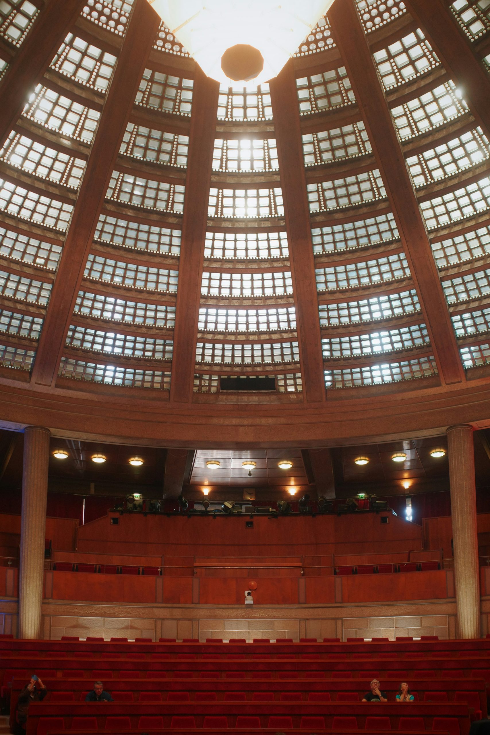vendor-jual-kursi-auditorium-surabaya-barat-fuku-grand-dome-hall